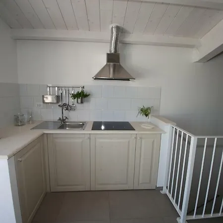 ベッド・アンド・ブレックファスト Don Alfredo 4*